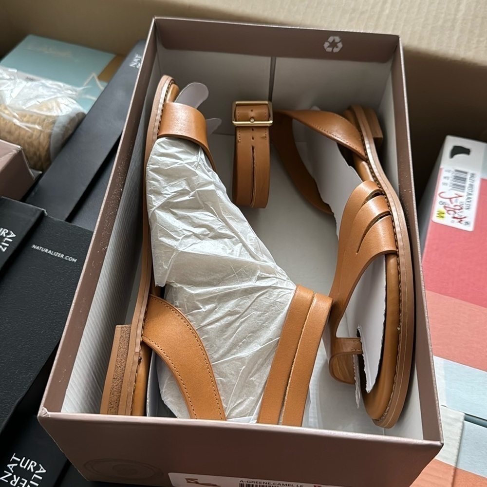 FRANCO SARTO Greene Ankle Strap Sandals - Picture 2 of 7